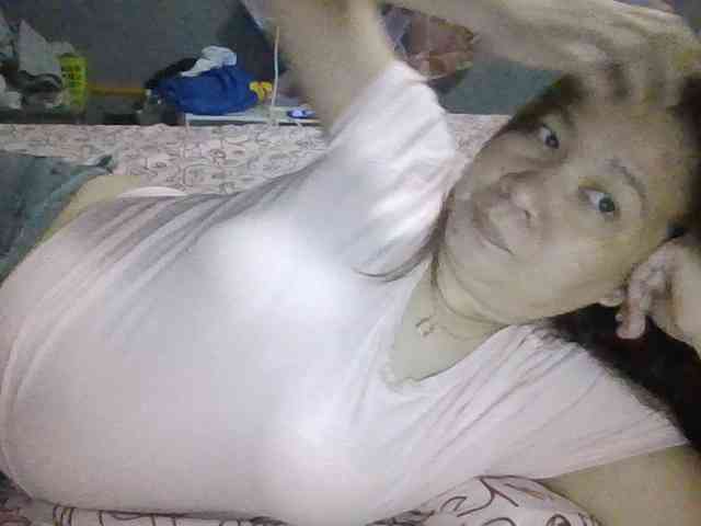 Shaylicious webcam