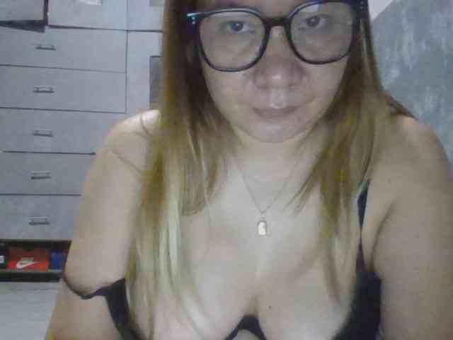Shaylicious webcam