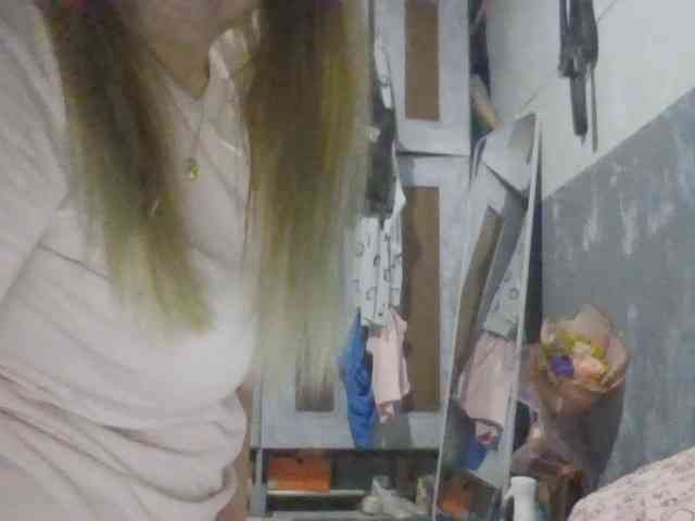 Shaylicious webcam