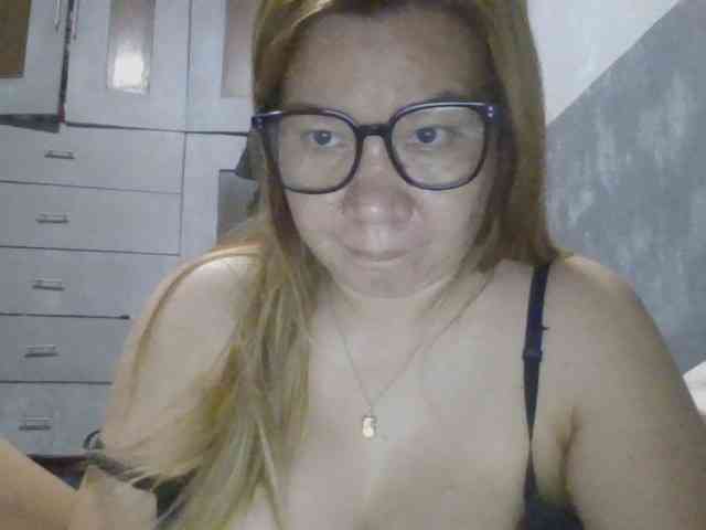 Shaylicious webcam
