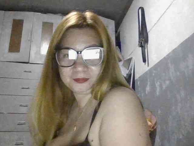 Shaylicious webcam