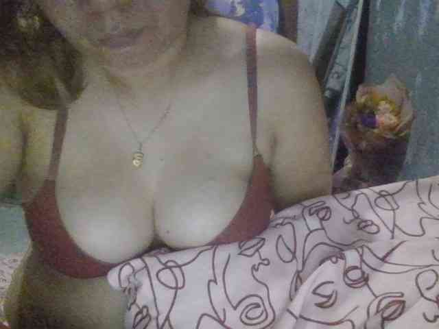Shaylicious webcam