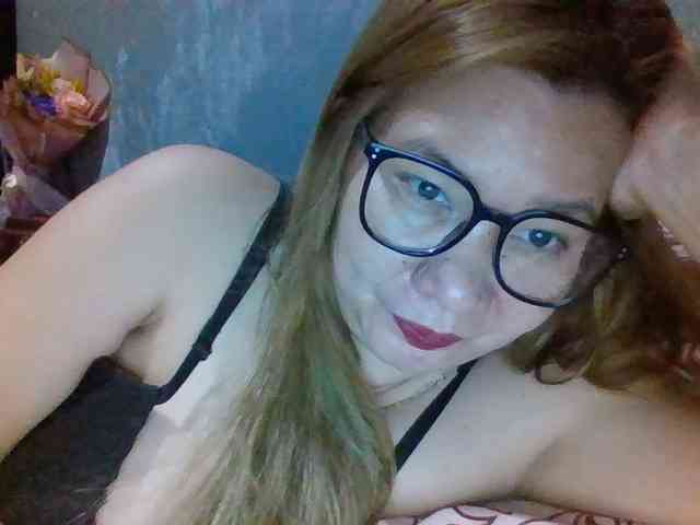 Shaylicious webcam