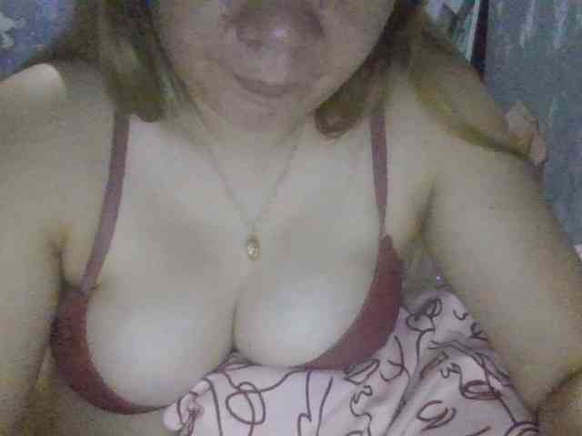 Shaylicious webcam