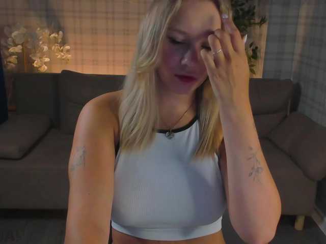 Vanessa-Harris live webcam show