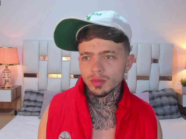 Zeusdamian21 Zeusdamian21
