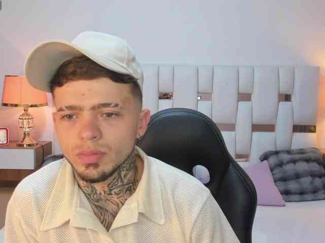 Zeusdamian21 Zeusdamian21