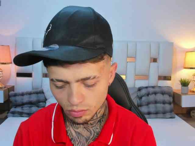 Zeusdamian21 Zeusdamian21