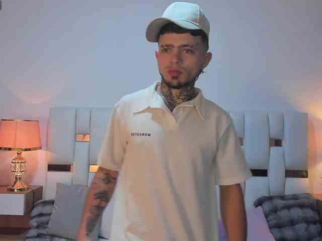 Zeusdamian21 Zeusdamian21