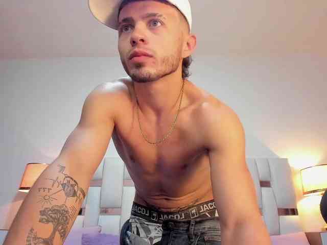 Zeusdamian21 Sex Cam Show