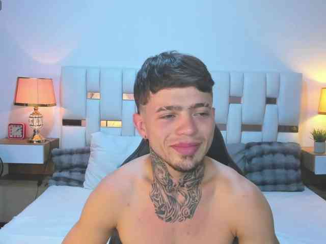 Zeusdamian21 Zeusdamian21