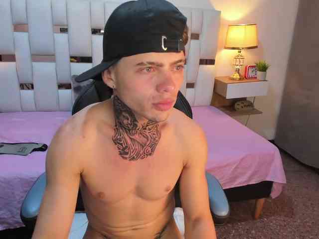 Zeusdamian21 Zeusdamian21
