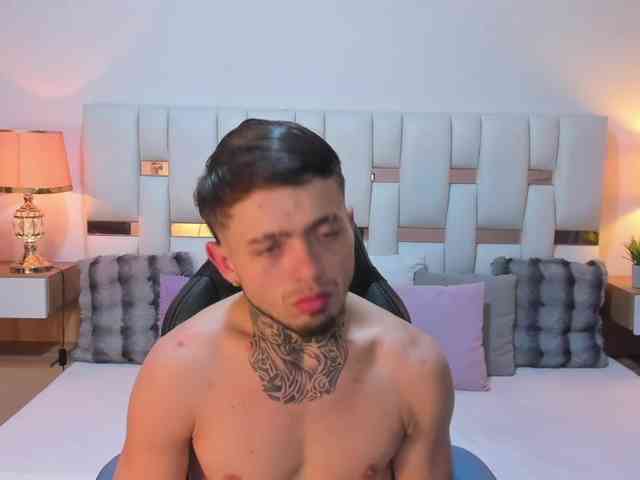 Zeusdamian21 Zeusdamian21