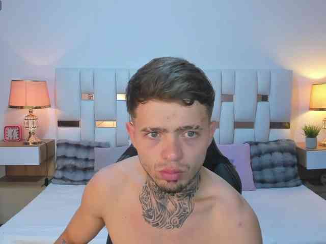 Zeusdamian21 Zeusdamian21