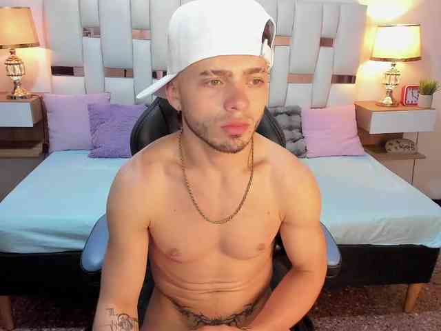 Zeusdamian21 Sex Cam Show