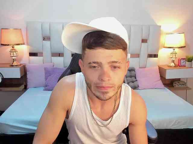 Zeusdamian21 Sex Cam Show