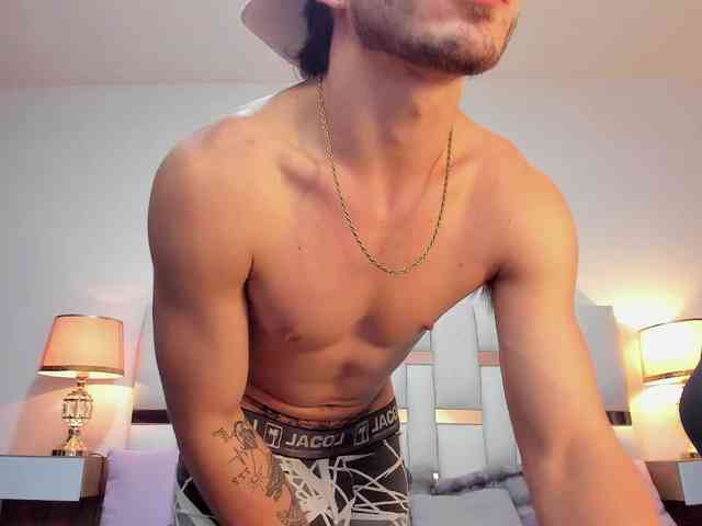 Zeusdamian21 Sex Cam Show