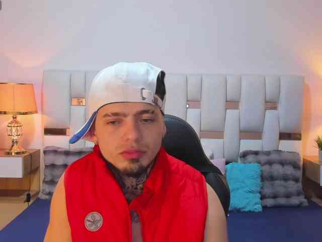 Zeusdamian21 Zeusdamian21