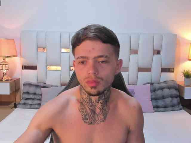 Zeusdamian21 Zeusdamian21
