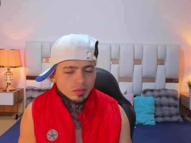 Zeusdamian21 Zeusdamian21
