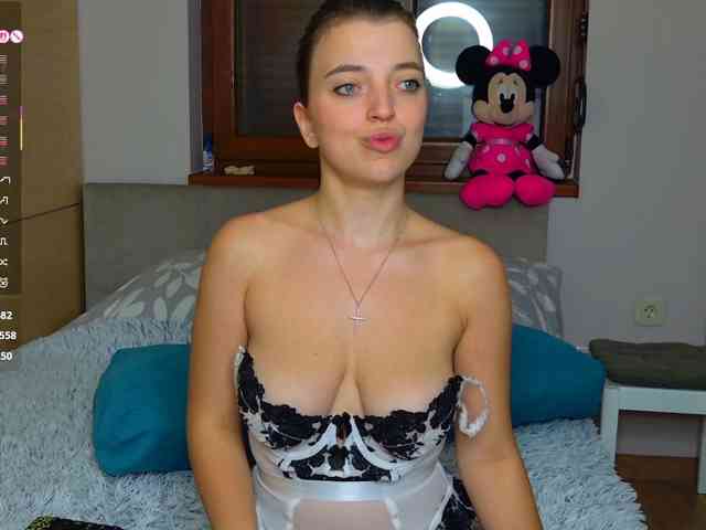 Danger-Doll webcam