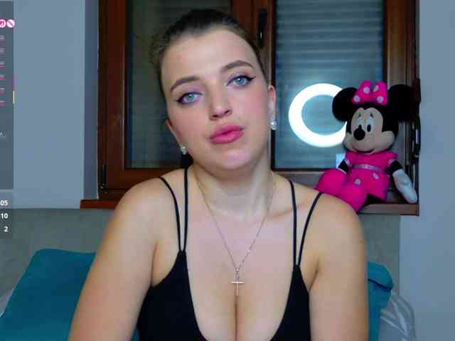 Danger-Doll webcam