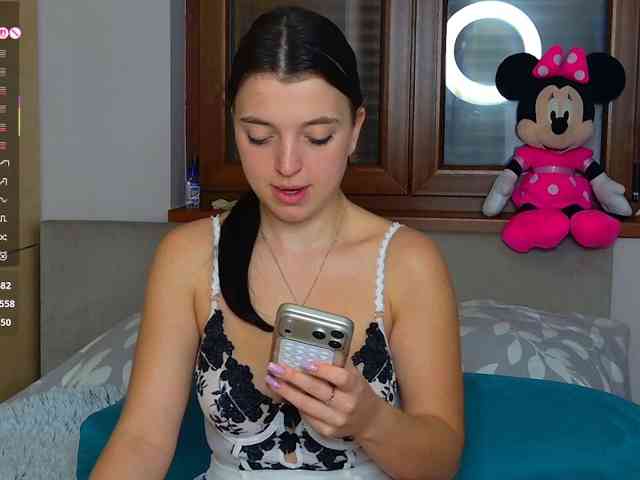 Danger-Doll webcam
