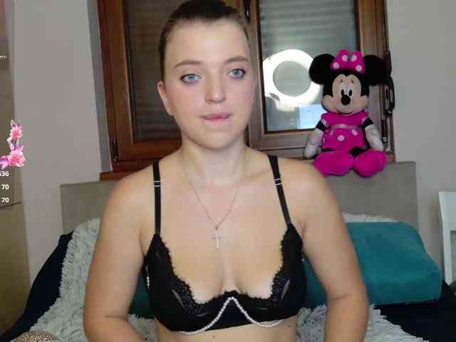Danger-Doll webcam