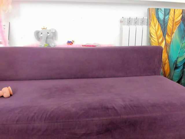 Serennaax live cam on BongaCams
