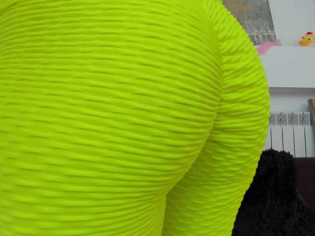 Serennaax live cam on BongaCams