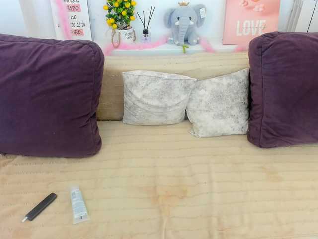 Serennaax live cam on BongaCams