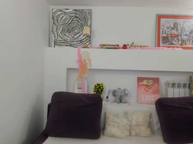 Serennaax live cam on BongaCams