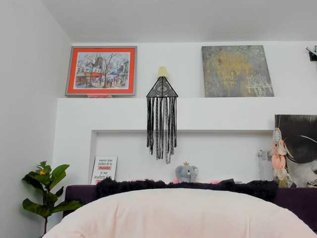 Serennaax live cam on BongaCams