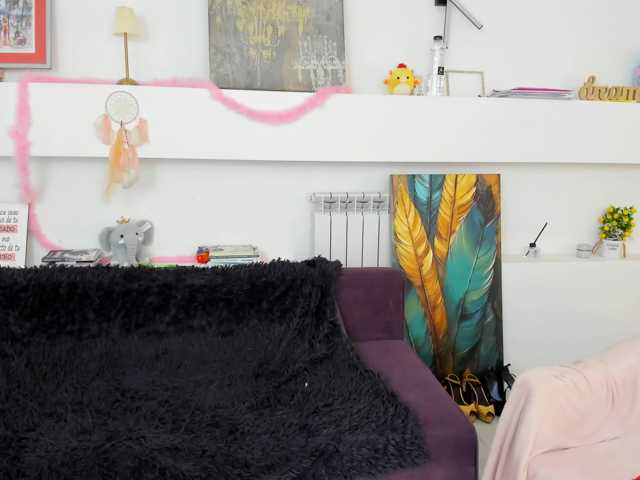 Serennaax live cam on BongaCams