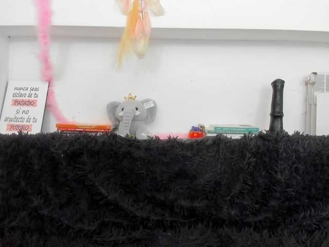 Serennaax live cam preview