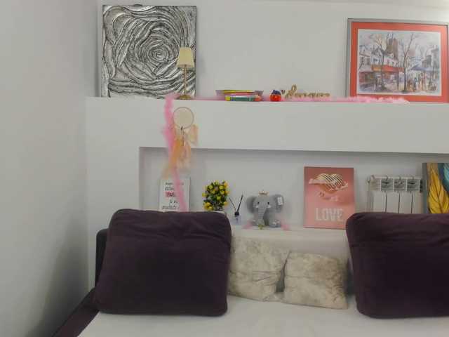 Serennaax live webcam show