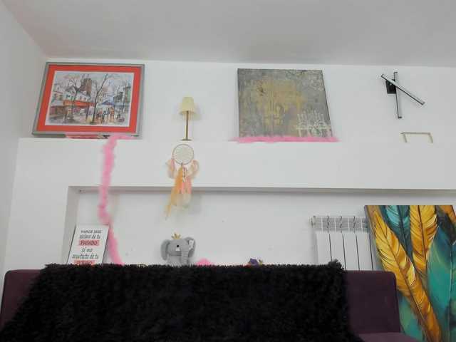 Serennaax live cam on BongaCams