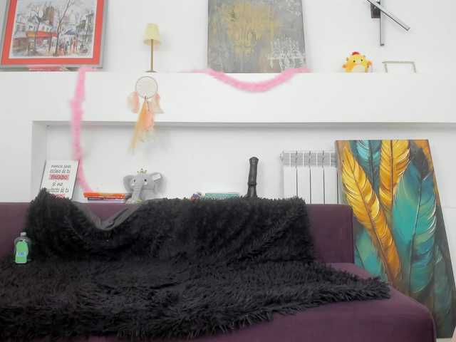 Serennaax live cam on BongaCams