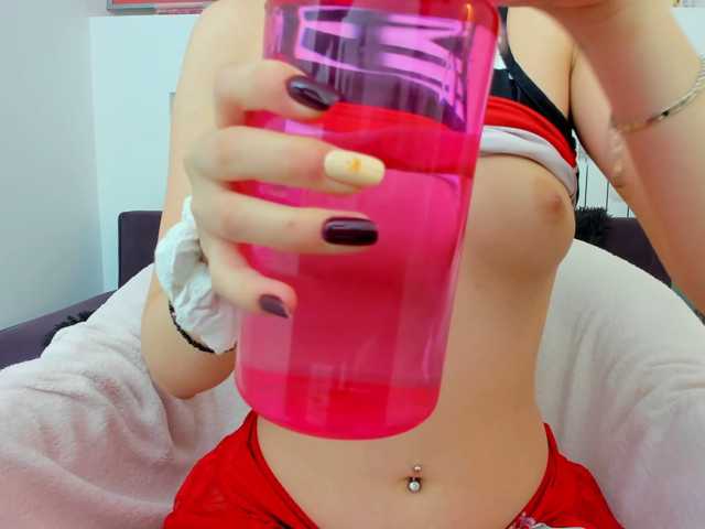 Serennaax live cam on BongaCams