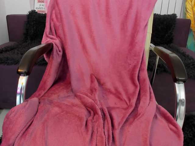 Serennaax live cam on BongaCams
