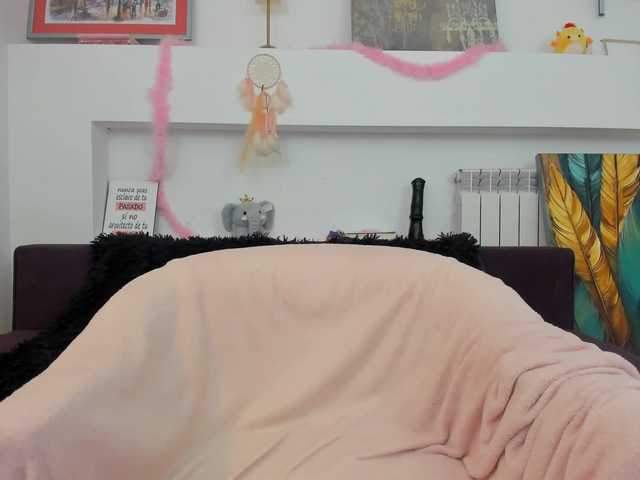 Serennaax live cam on BongaCams