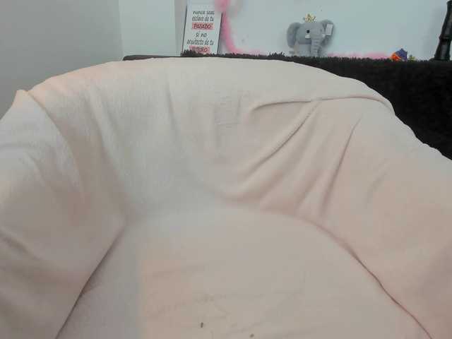 Serennaax live cam on BongaCams