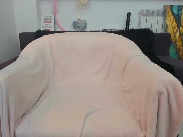 Serennaax live cam on BongaCams