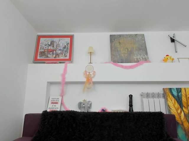 Serennaax live cam on BongaCams