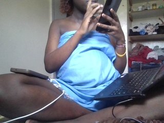 prettyglowing's Live Webcam