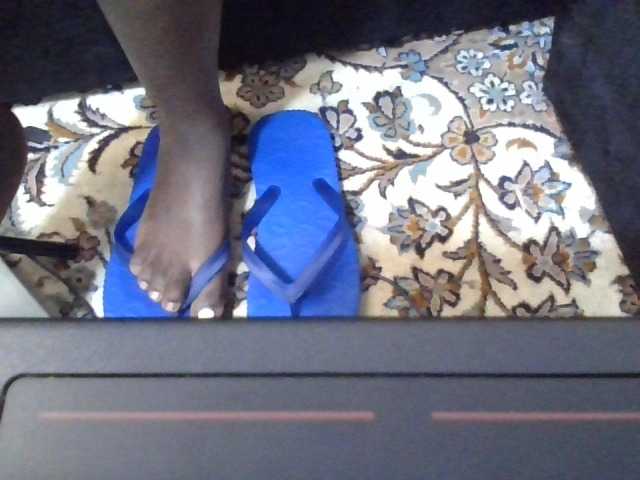 prettyglowing live cam on BongaCams