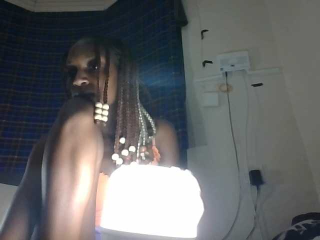 prettyglowing live cam on BongaCams