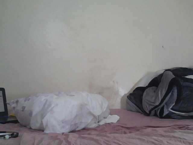 prettyglowing live cam on BongaCams