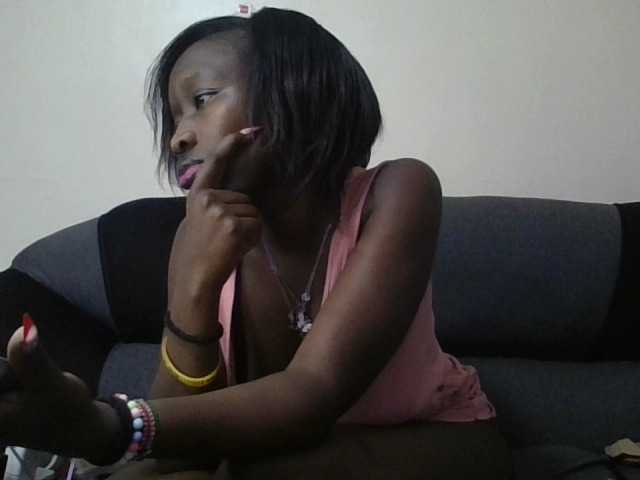 prettyglowing live cam on BongaCams
