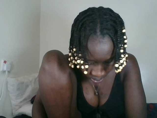 prettyglowing live cam on BongaCams